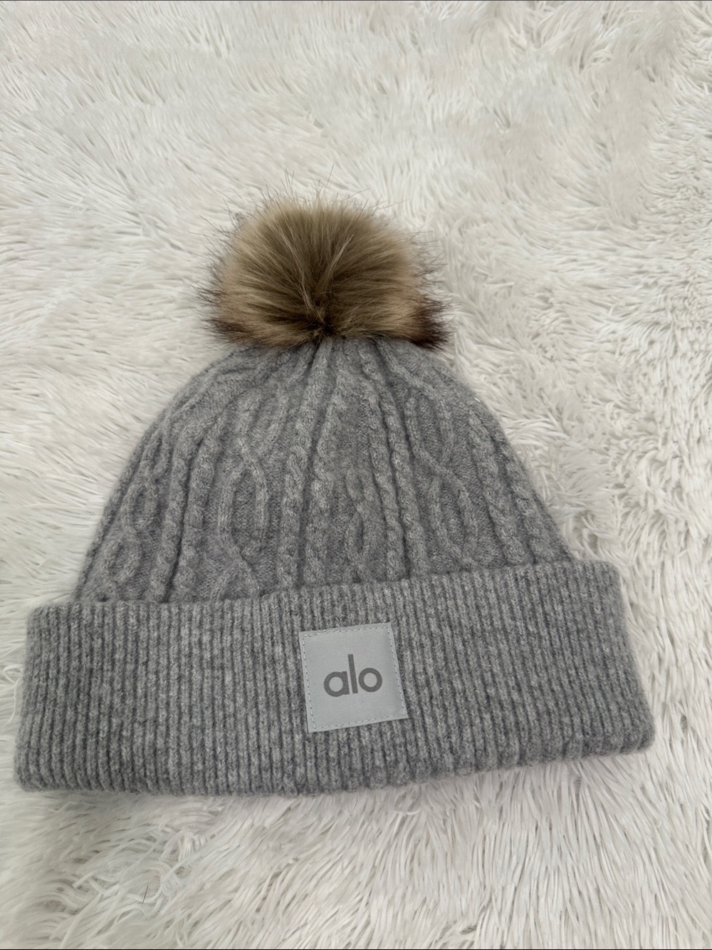 ❤️ Alo Yoga Beanie Hat